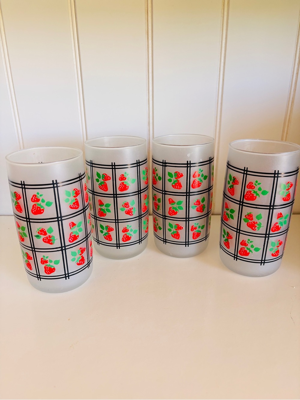 Vintage Anchor Hocking Set of 4 Strawberry Glasses